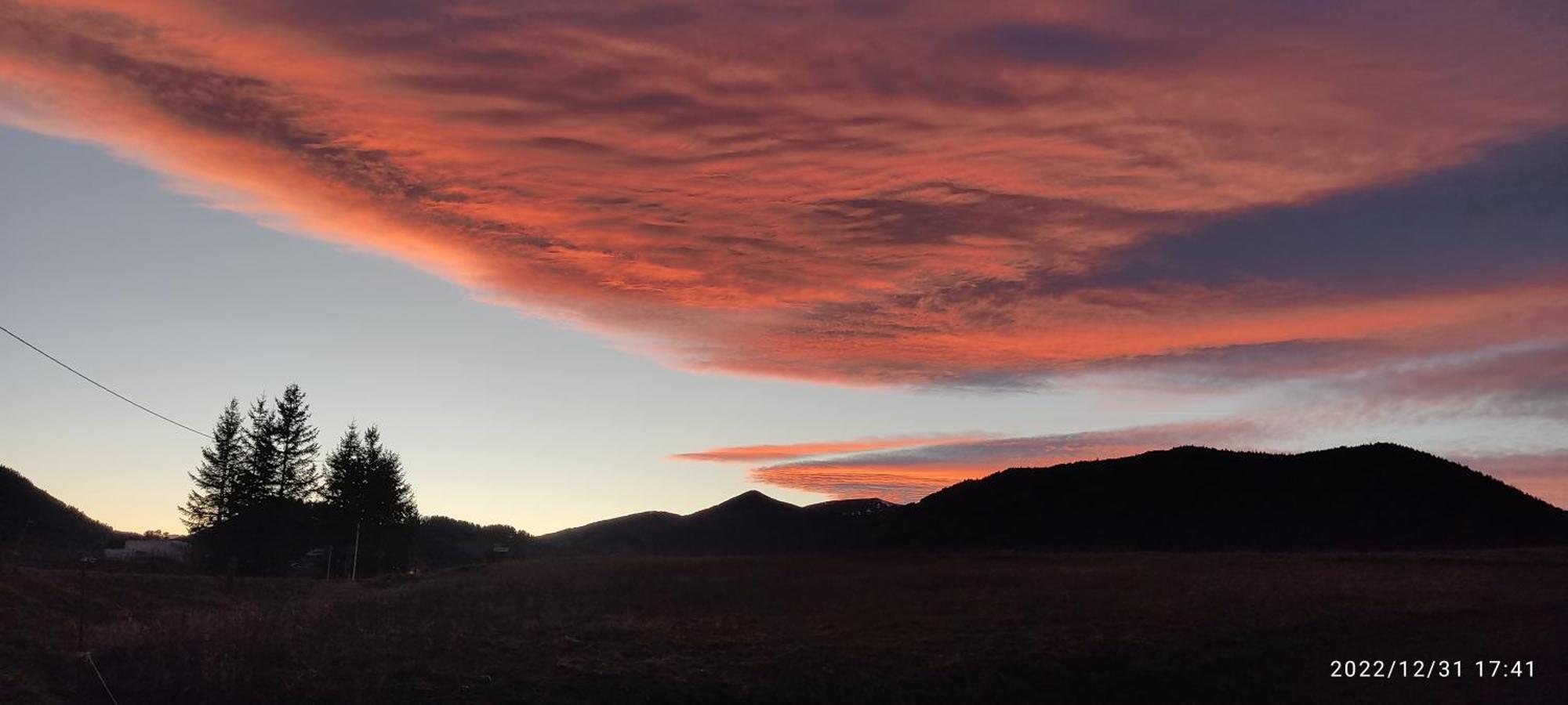 Gite Avec Vue Exceptionnelle Sur Les Montagnes Camurac Exterior foto