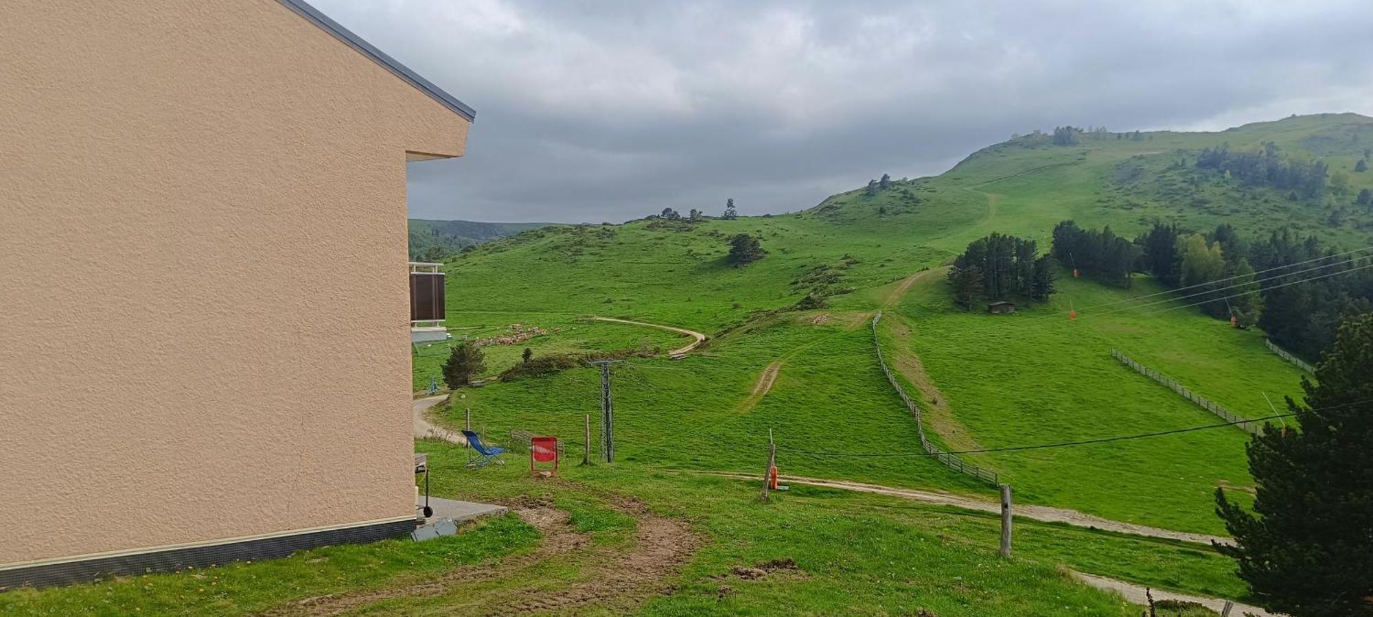 Gite Avec Vue Exceptionnelle Sur Les Montagnes Camurac Exterior foto
